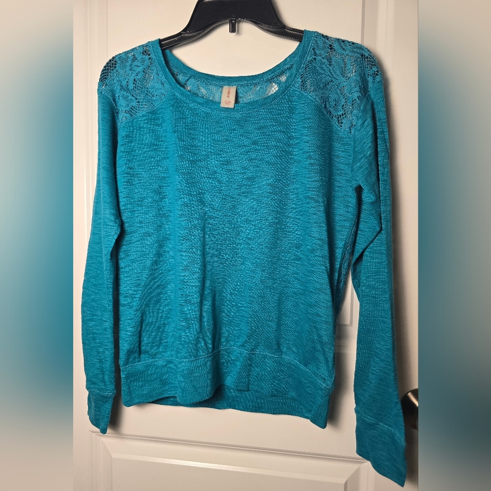 No Boundaries Turquoise Lace Accent Blouse